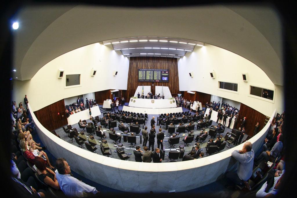 Plenário da Alep: pauta cheia. | Daniel Castellano/Gazeta do Povo