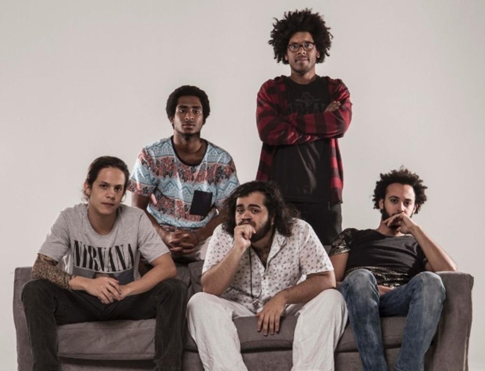 Banda é pautada pela “positividade e pelo amor.” | Divulgação