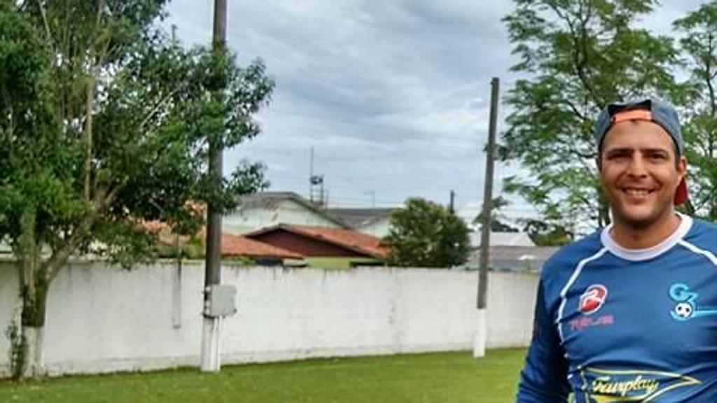 O ex-zagueiro Gustavo Caiche agora é empresário, dono da G3 Futsports, que gerencia a carreira de atletas. | Reprodução/Facebook