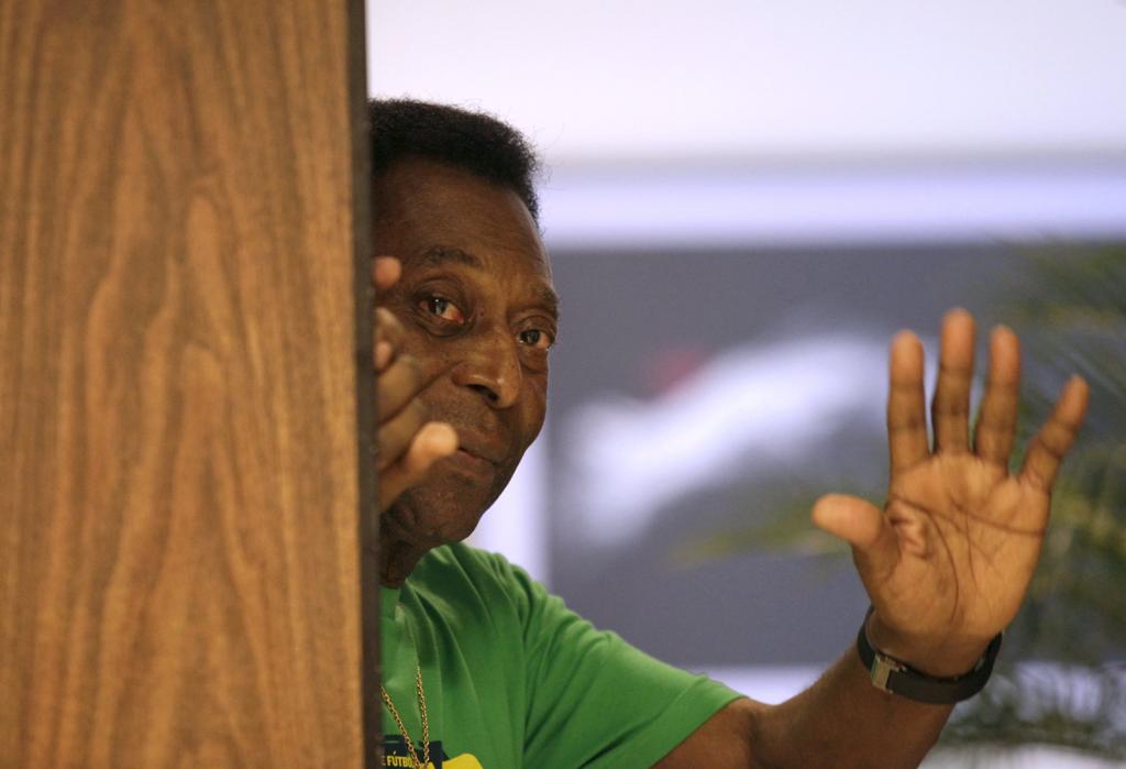 O dispendioso contrato do Santos para explorar a imagem de Pelé é herança da administração passada. | Enrique de la Osa/Reuters
