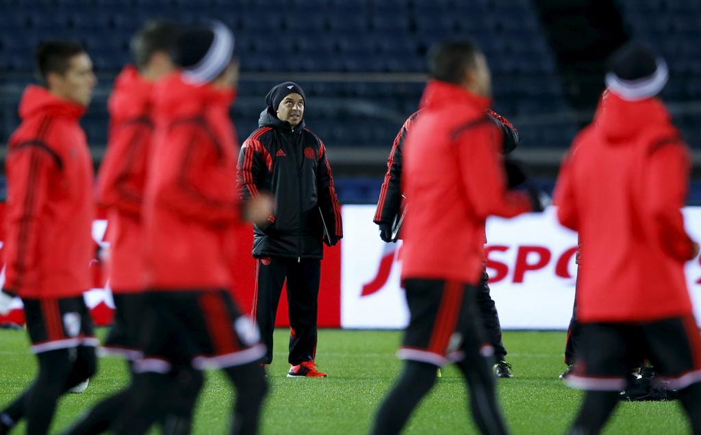 Gallardo durante treino de seus comandados neste sábado (19). River Plate encara o Barcelona pela final do Mundial de Clubes no domingo | TORU HANAI/REUTERS