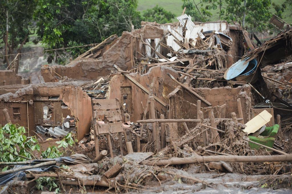 Rompimento de barragem no início de novembro atingiu cidade de Mariana, em Minas Gerais | Antonio Cruz/ Agência Brasil