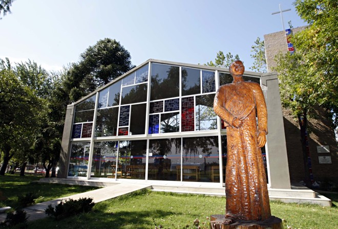 Capela na sede do San Lorenzo, onde o Papa Francisco rezou a missa de 100 anos do clube | Christian RIZZI / Agência de Noticias Gazeta do Povo