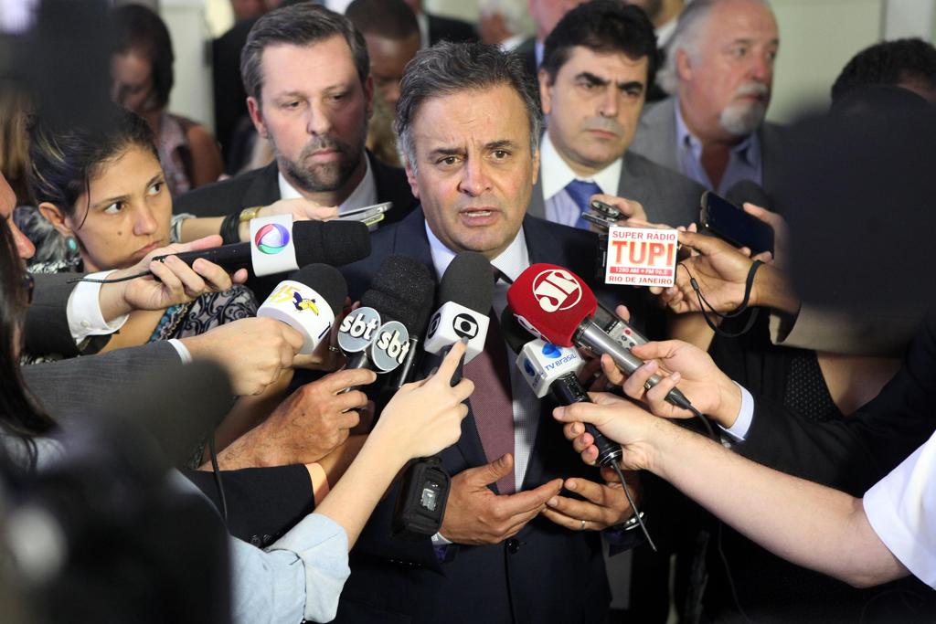Aécio repetiu várias vezes que a Dilma “perdeu as condições de governar” e avaliou que caberá aos parlamentares, primeiro na Câmara, depois no Senado, “acolher o sentimento da população brasileira”. | Foto: George Gianni/ PSDB/Fotos Públicas