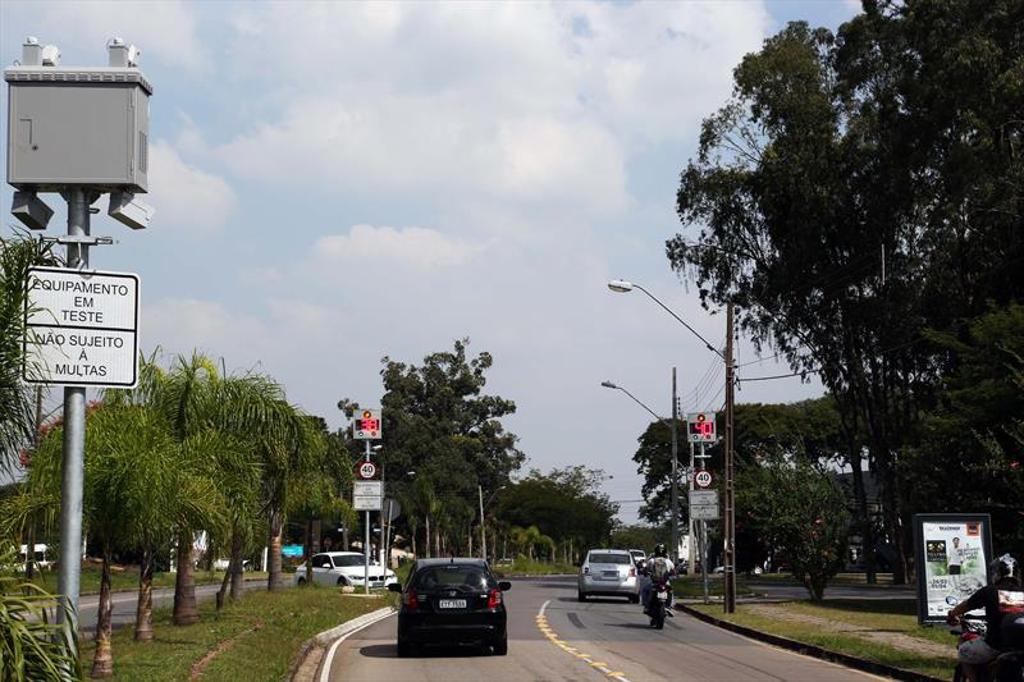 Novos radares e lombadas eletrônicas instalados em bairros da capital foram remanejados de outros pontos da cidade. | Jaelson Lucas/SMCS
