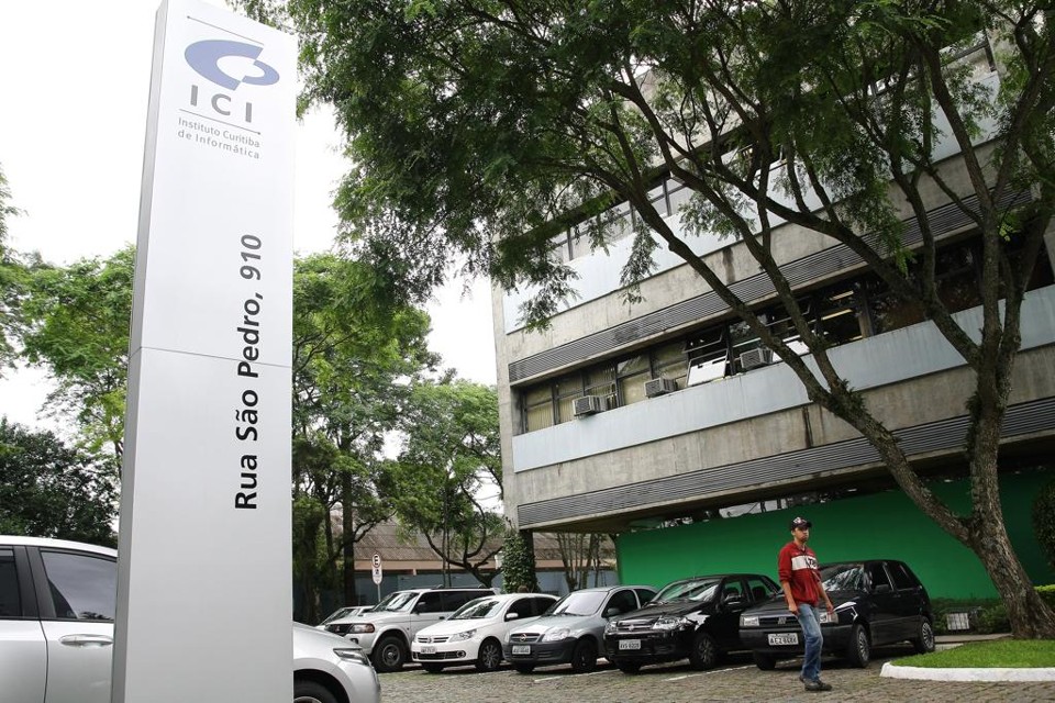 Fachada do ICI: no alvo do TC. | ANDRÉ RODRIGUES/Gazeta do Povo/ Arquivo