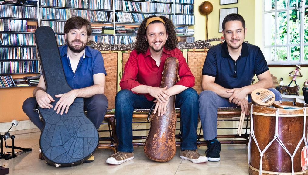 Trio mistura jazz e musica afro-brasileira. | Divulgação/