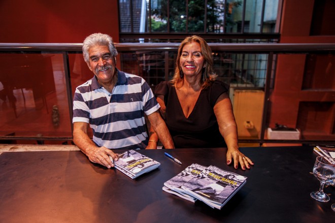 Lançamento do livro que pretende registrar os feitos do ídolo dos anos 60. | André Rodrigues/Gazeta do Povo