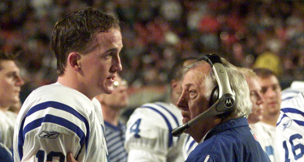 Payton Manning em ação pelo Indianapolis Colts , em 2011. | Colin Braley/Reuters
