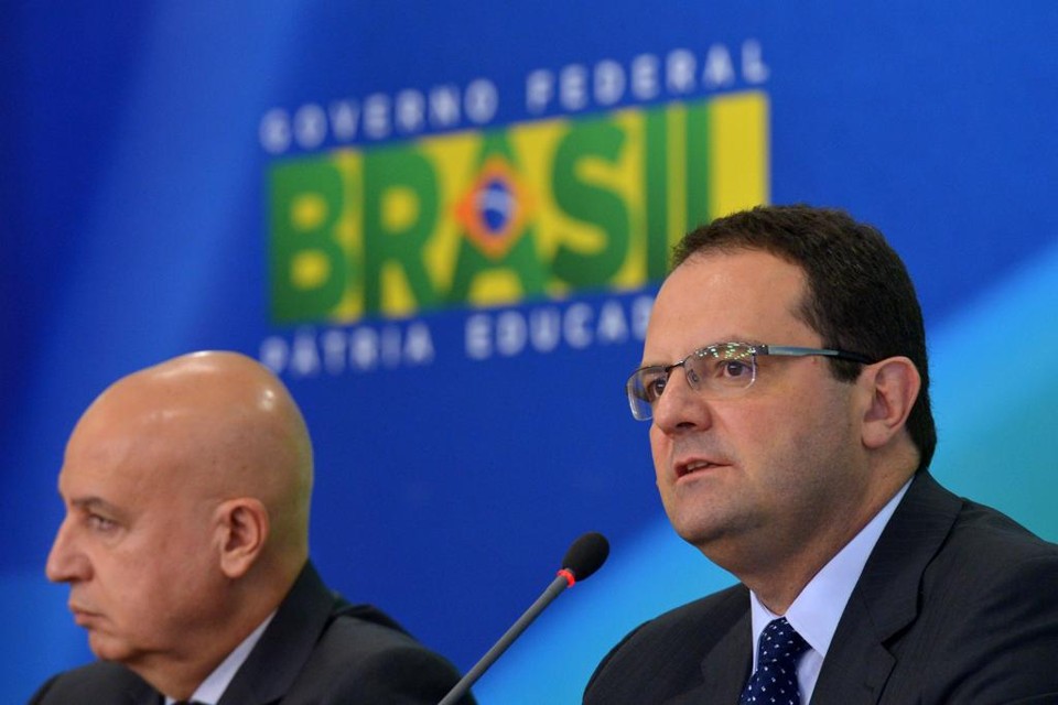Ministros Valdir Simão, do Planejamento, e Nelson Barbosa, da Fazenda: desejo de pagar tudo o que for possível em 2015. | Wilson Dias/Agência Brasil