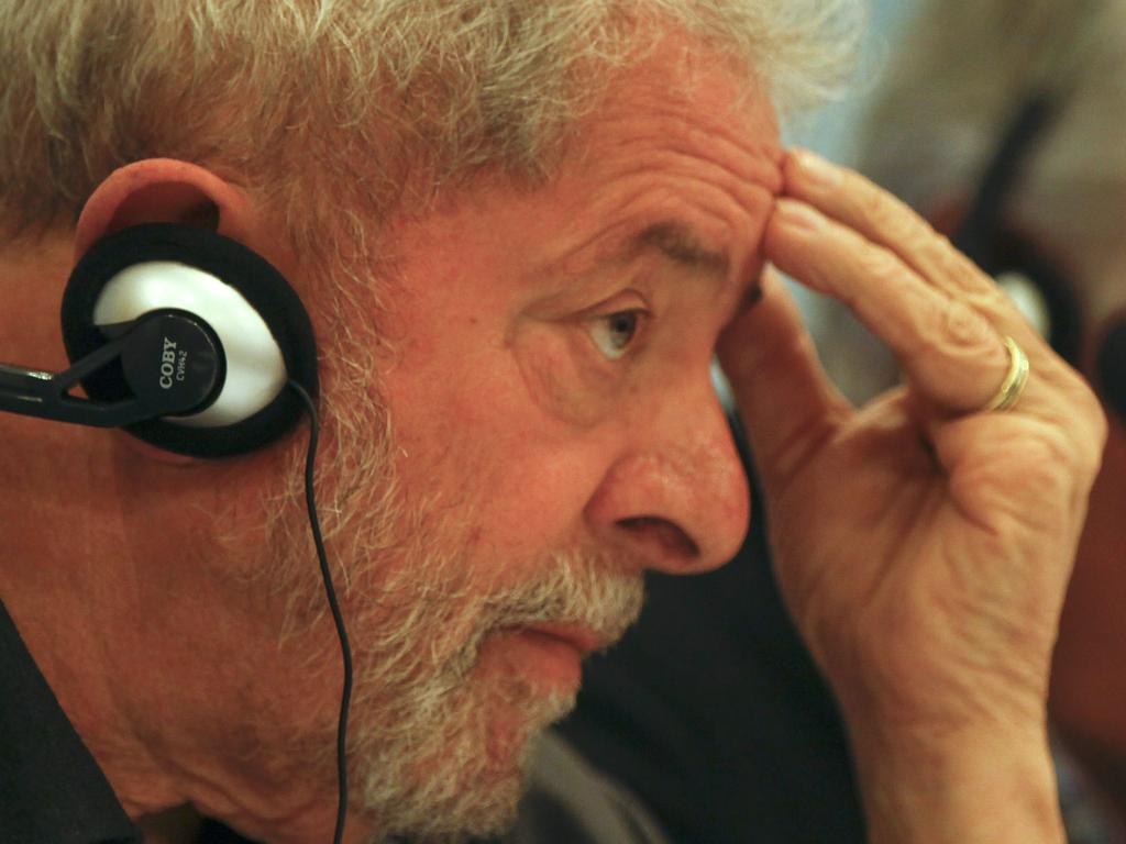 Ex-presidente está no exterior e não há confirmação se irá comparecer. | Sebastião Moreira/EFE