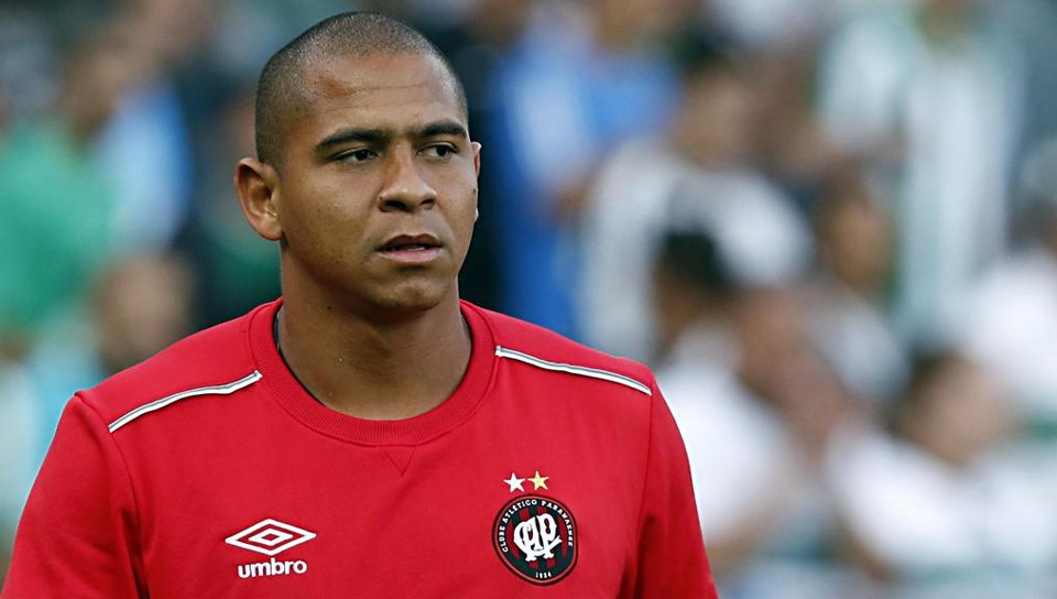 O atacante Walter admitiu carinho pelo Atlético, mas mostrou interesse em retornar ao Sport, “clube do coração”. | Albari Rosa/Gazeta do Povo