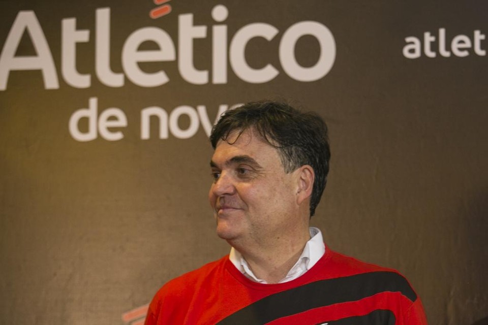 Henrique Gaede, candidato da chapa Atlético de Novo ao Conselho Deliberativo do Atlético. | Marcelo Andrade/Gazeta do Povo