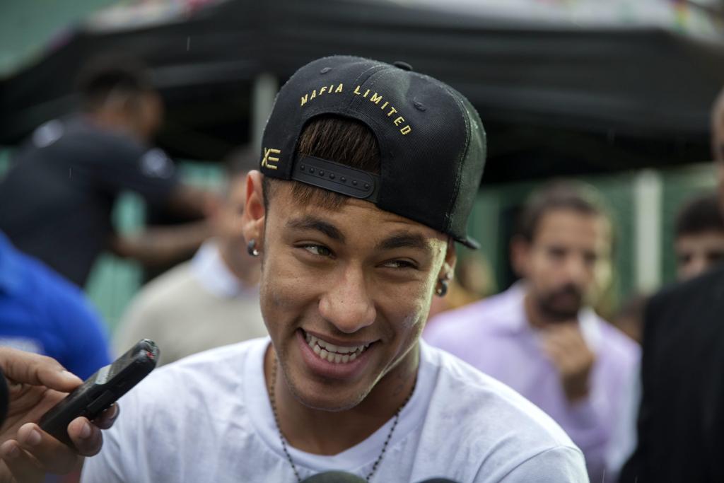 Neymar deve renovar contrato com o Barcelona. | Sebastião Moreira/EFE