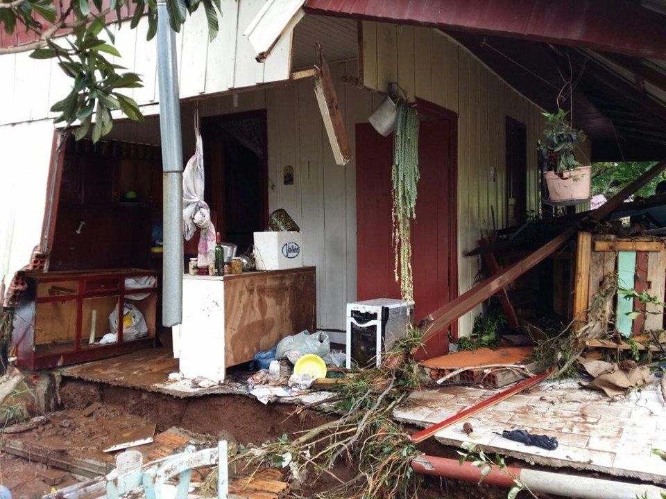 Temporal da semana passada devastou quase 80% d a região central de Manfrinópolis. | Niomar Pereira/Jornal de Beltrão