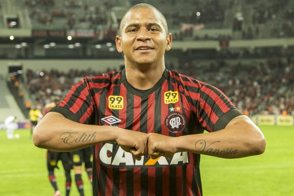 Áudio de Walter dizendo que iria para o Sport Recife vazou. | Marcelo Andrade/Gazeta do Povo