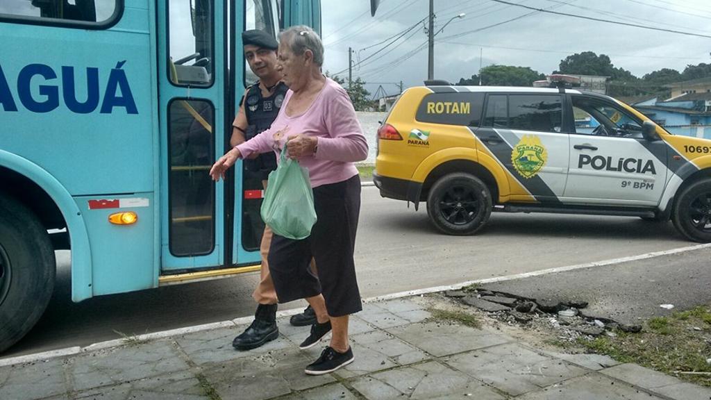 Cena foi flagrada em Paranaguá na quarta-feira (2). | Reprodução/Whatsapp