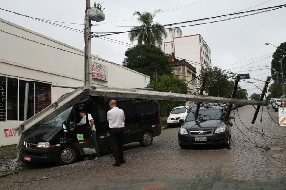 Acidente no bairro São Francisco não deixou feridos | Aniele Nascimento/Gazeta do Povo
