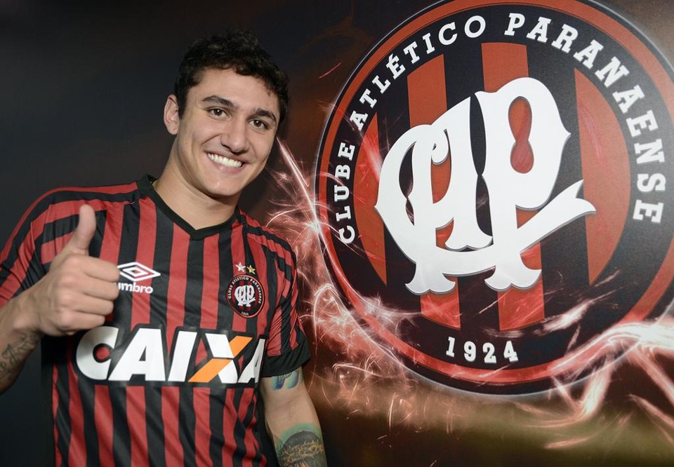 Meia Vinícius estava no Fluminense e fechou com o Atlético. | Gustavo Oliveira/Atlético