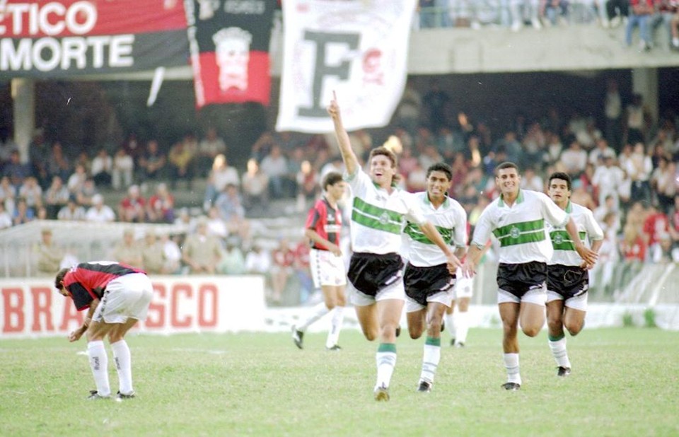 Imagem do Atletiba vencido pelo Coxa por 5 a 1 em 1995. | Arquivo/Gazeta do Povo