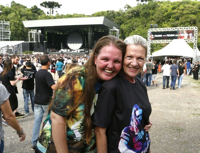 Cris Loose e Nelsa Breda: mãe e filha fizeram trato para ir ao show | Albari Rosa/Gazeta do Povo