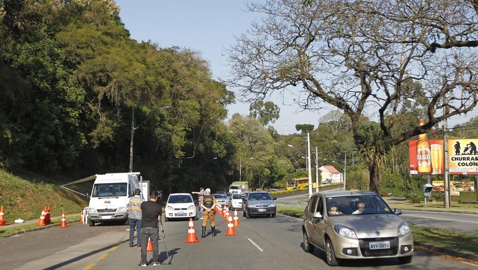 Blitz feita pela Fazenda para a cobrança de IPVA: cerco aos devedores. | Antônio More/Gazeta do Povo