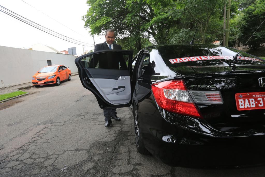 Em Curitiba, central oferece serviço premium pelo mesmo preço | Ivonaldo Alexandre/Gazeta do Povo