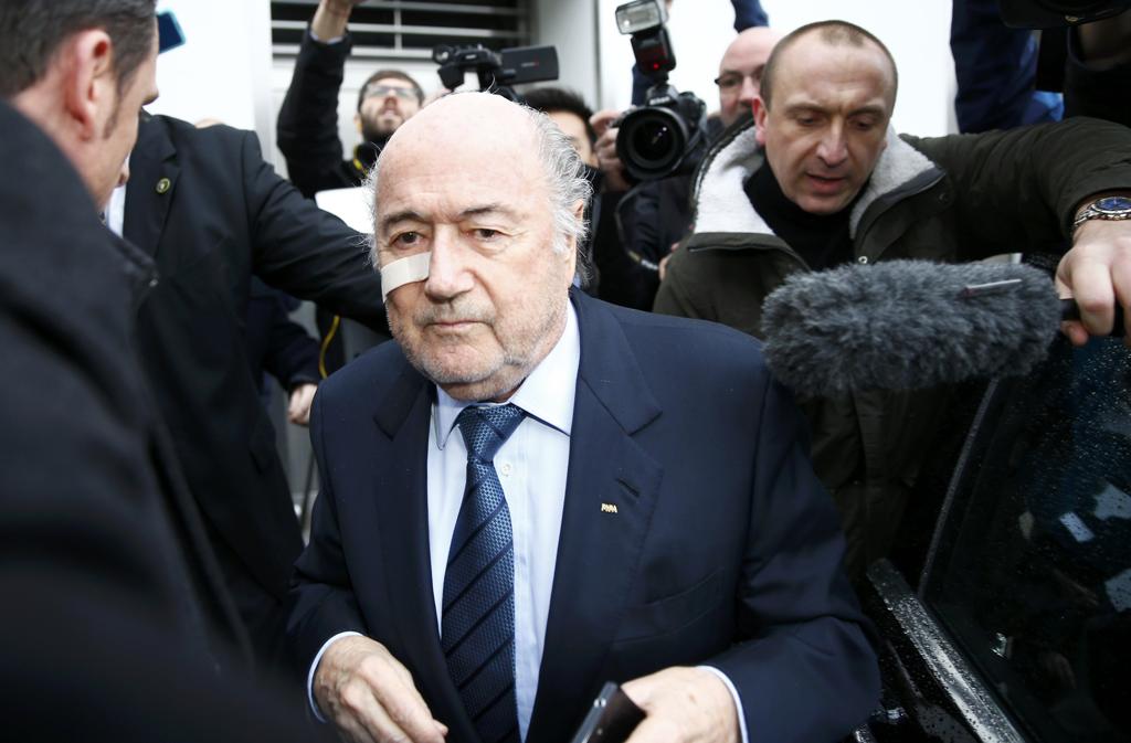 Blatter: renúncia da presidência da Fifa e banimento. | ARND WIEGMANN/REUTERS