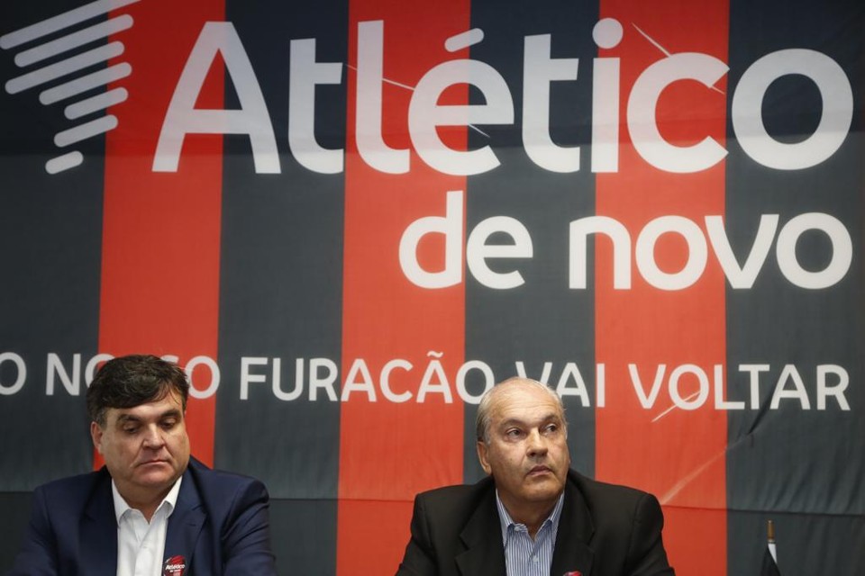 Henrique Gaede e João Alfredo Costa Filho comandam a chapa Atlético de Novo. | Henry Milleo/Gazeta do Povo