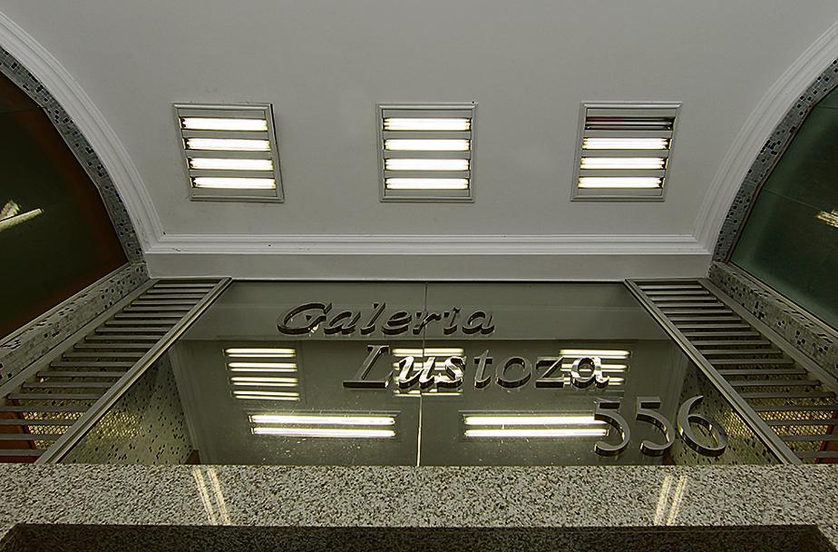 A Lustoza fica na primeira quadra do calçadão da XV de novembro, próxima aos Correios. | Aniele Nascimento / Gazeta do Povo