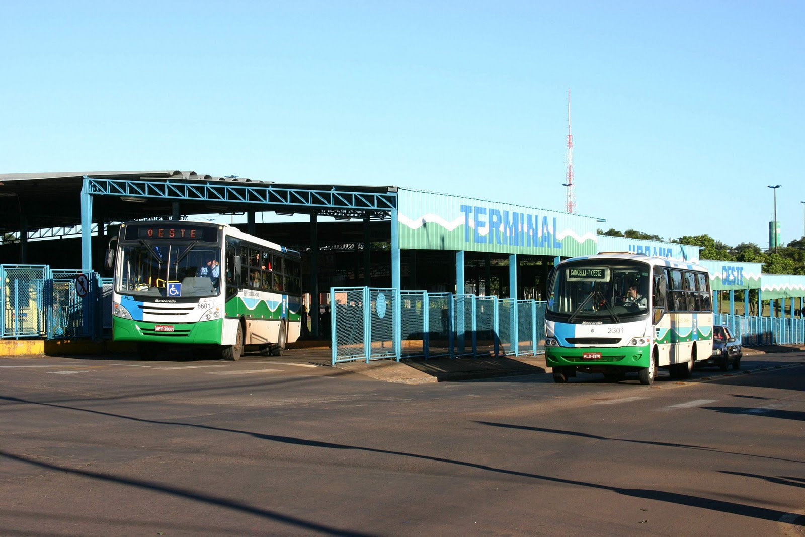 Convocada pela internet, o movimento denominado de “Pula Catraca” em pouco mais de seis horas teve a adesão de quase 700 pessoas que prometem ir às ruas contra o aumento. | /