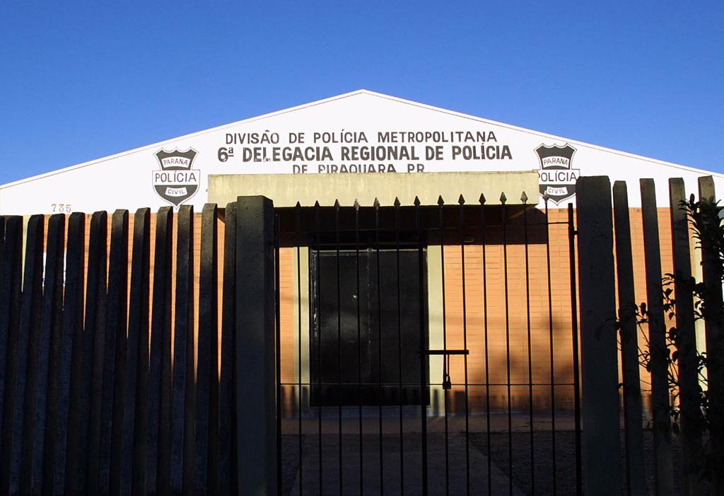 Os presos serraram as grades da celas e pularam o muro dos fundos da delegacia. | RODOLFO BUHRER/RODOLFO BUHRER