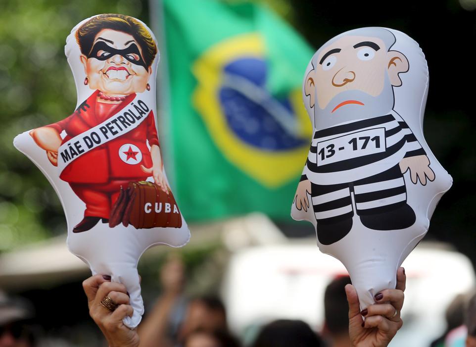 Bonecos contra Lula e Dilma foram sensação. | Paulo Whitaker/Reuters