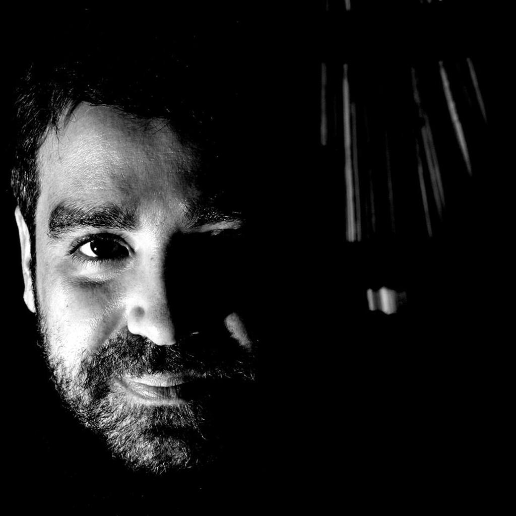 Líder do Sexofone, Ângelo Romann lança seu primeiro álbum solo. | Divulgação/