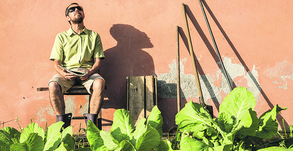 Marcelo Torrone curte a tranquilidade de sua propriedade rural em São José dos Pinhais. | Hugo Harada/Gazeta do Povo