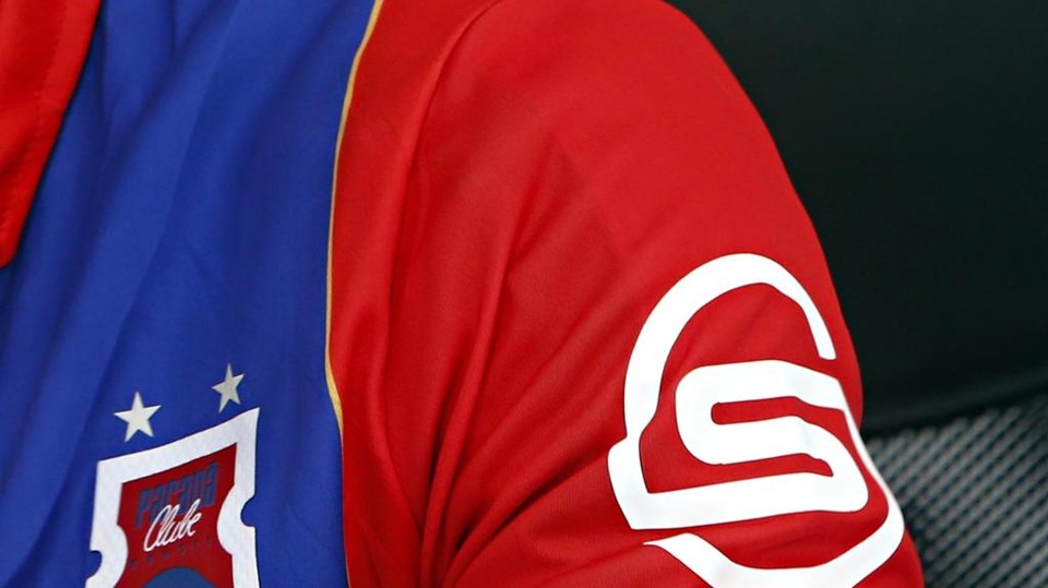 Scorro vai estampar marca nas mangas da camisa do Paraná. | Albari Rosa/Gazeta do Povo