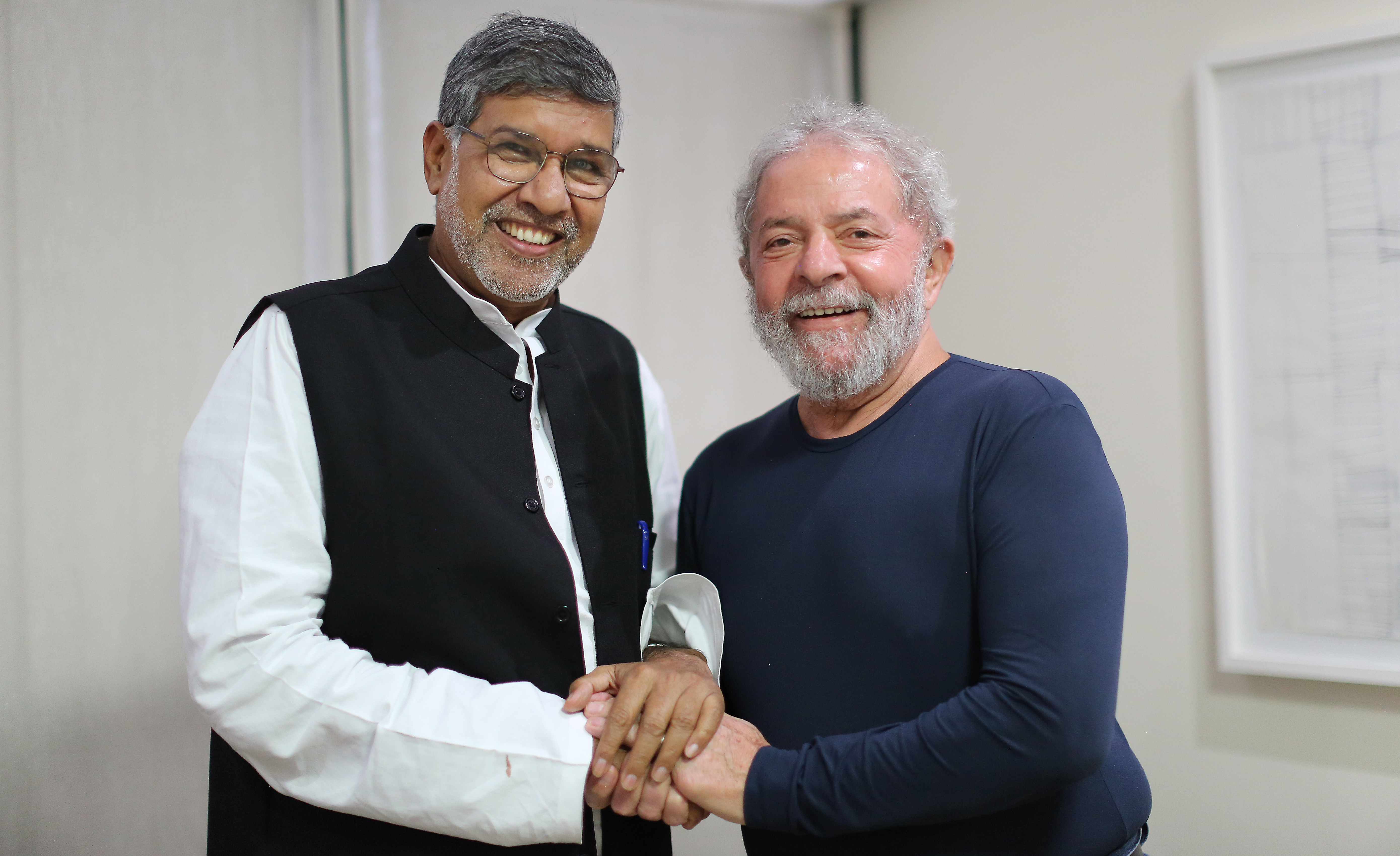 Ex-presidente Lula com o Kailash Sathyarti, ganhador do Prêmio Nobel da Paz de 2014. | Ricardo Stuckert/ Instituto Lula