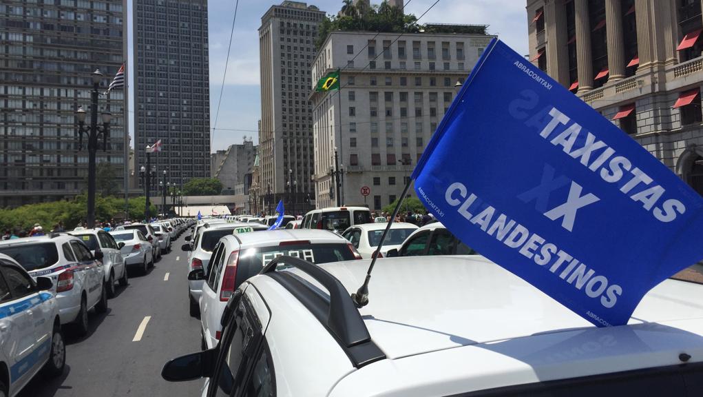 Protesto de taxistas contra o Uber em São Paulo, em novembro. | Paulo Pinto/Fotos Públicas