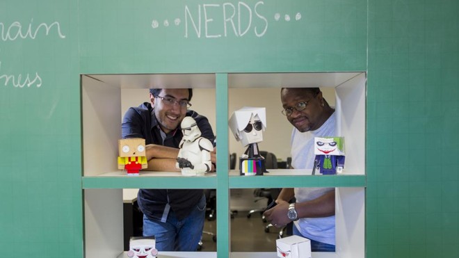 Bruno Ramos e Luiz Camões, fundadores do Encontre um Nerd, uma das paranaenses selecionadas | Henry Milléo/Gazeta do Povo