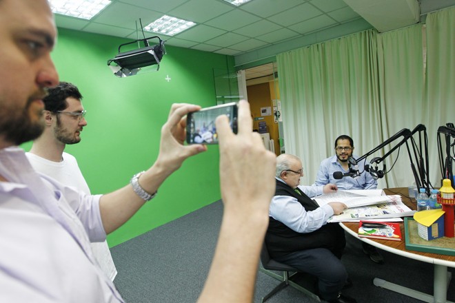 O urbanista Rafael Greca, ex-prefeito de Curitiba é pré-candidato a prefeitura de Curitiba em sabatina nos estúdios da redação da Gazeta do Povo | Antônio More/Gazeta do Povo