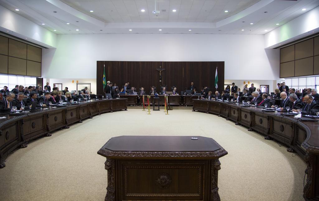 Membros da cúpula do TJ reunidos em foto de 2015. | Brunno Covello/Gazeta do Povo