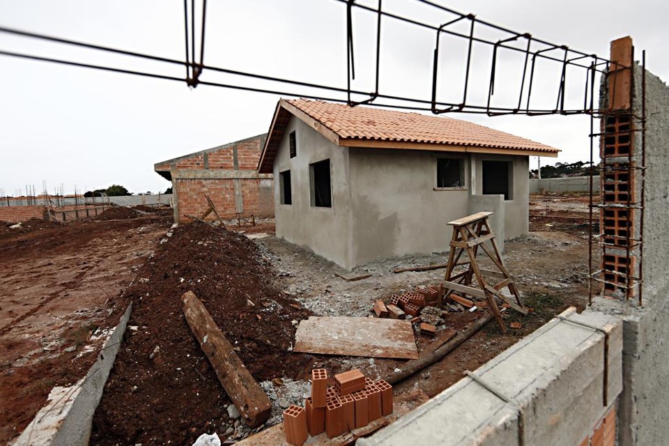 Colégio Jardim Paulista, em Campina Grande do Sul, é uma das seis obras de escolas sob responsabilidade da Valor que estão suspensas pelo Tribunal de Contas. | Albari Rosa/Gazeta do Povo