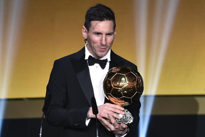 Messi ganhou a quinta Bola de Ouro da carreira. | Fabrice Coffrini/AFP
