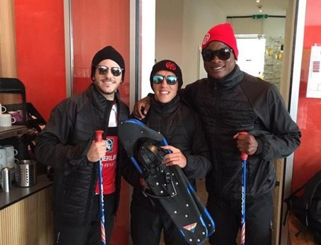 Pose para a foto antes de enfrentar a dura caminhada na neve. | Pascal Gertschen Twitter Mainz 05