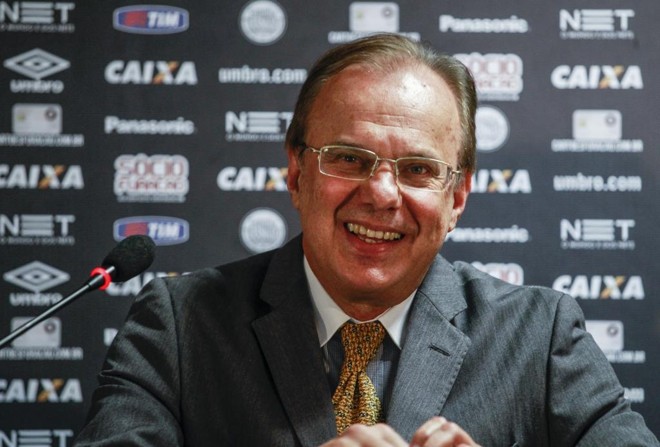 Presidente do Atlético, Luiz Sallim Emed, cobra boa presença da torcida no Paranaense. | Daniel Castellano/Gazeta do Povo