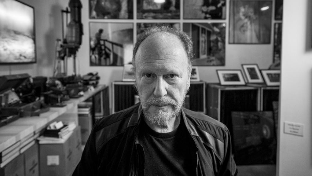 Azevedo se inspira no seu “poeta da vida inteira”: Fernando Pessoa. | Henry Milléo/Gazeta do Povo