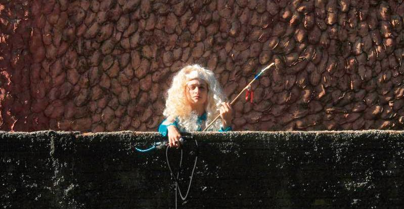 A artista Auriceleste Zimmermann em performance como Vera Pequeno. | Divulgação