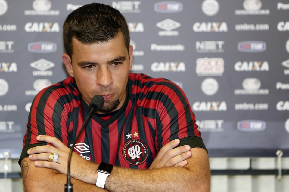 Na chegada ao Atlético, André Lima foi cobrado por estar acima do peso. | Henry Milleo/Gazeta