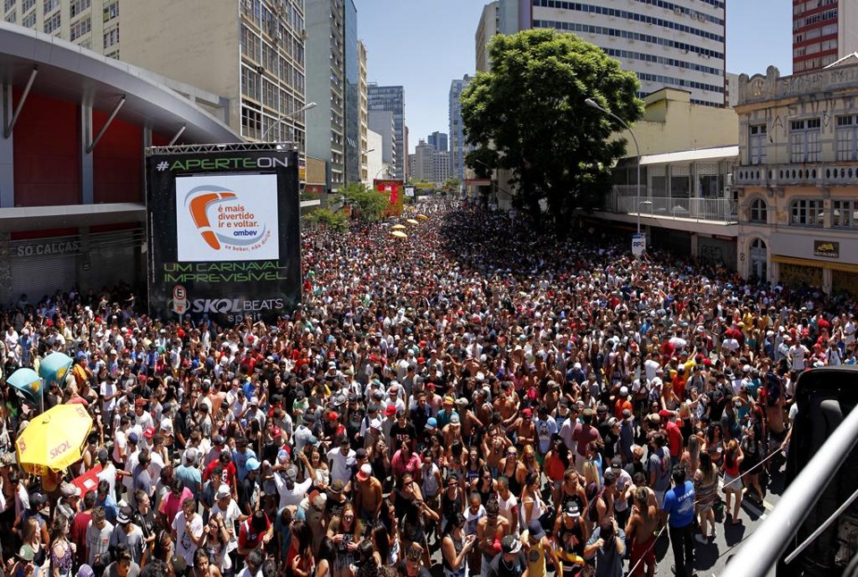 Evento reuniu mais de 100 mil pessoas, segundo a Polícia Militar | Antônio More/Gazeta do Povo