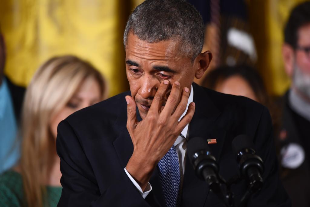 Presidente dos EUA, Barack Obama, se emocionou ao falar de tragédias como a escola de Sandy Hook | JIM WATSON/AFP